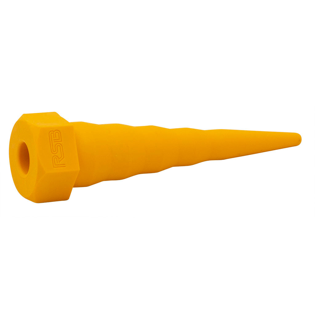 Plastic hydraulic outlet hose plugs